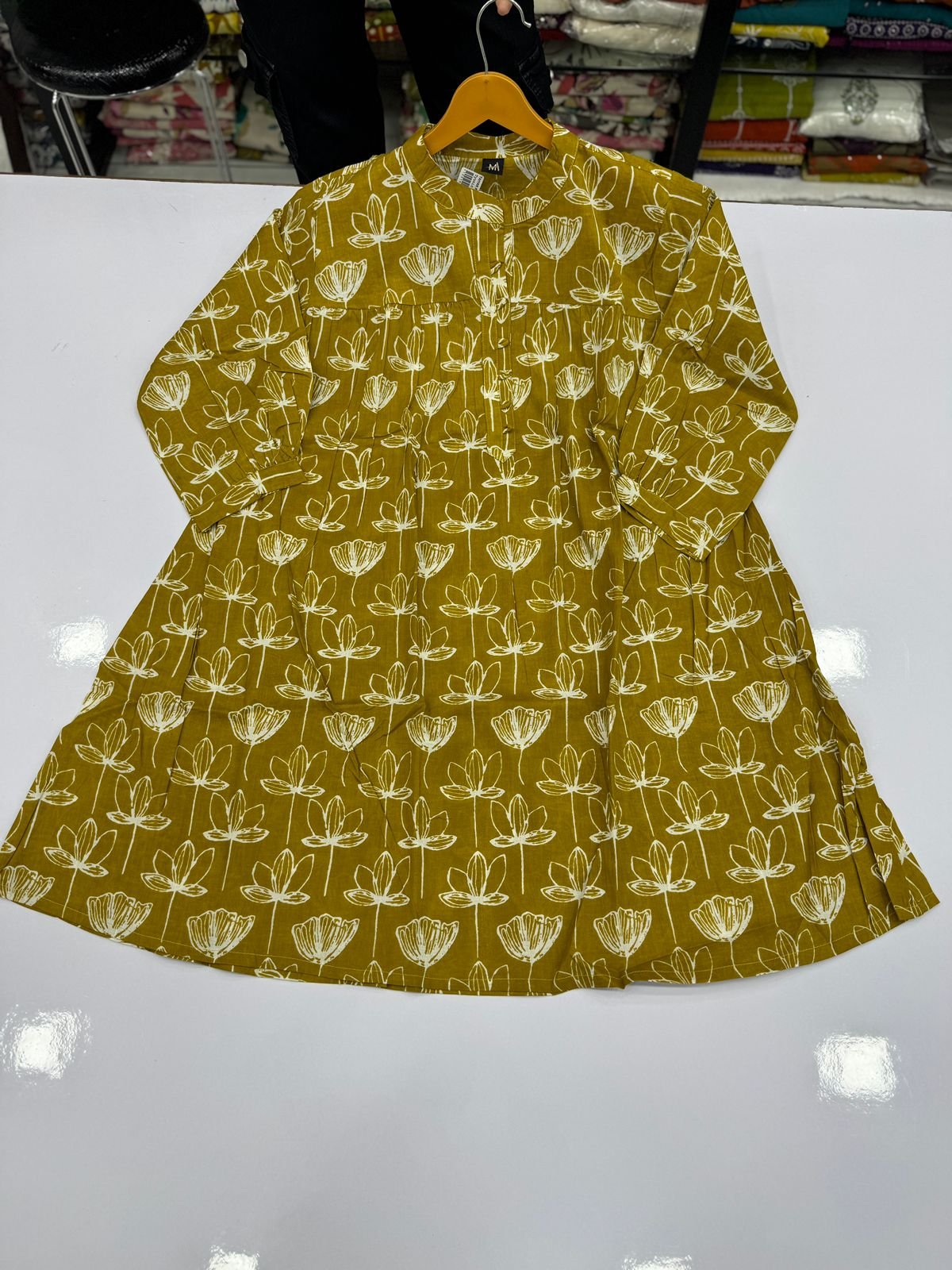 9cc7faba-efdd-4233-9f17-f1eb2987800a cotton tunic - Image 1